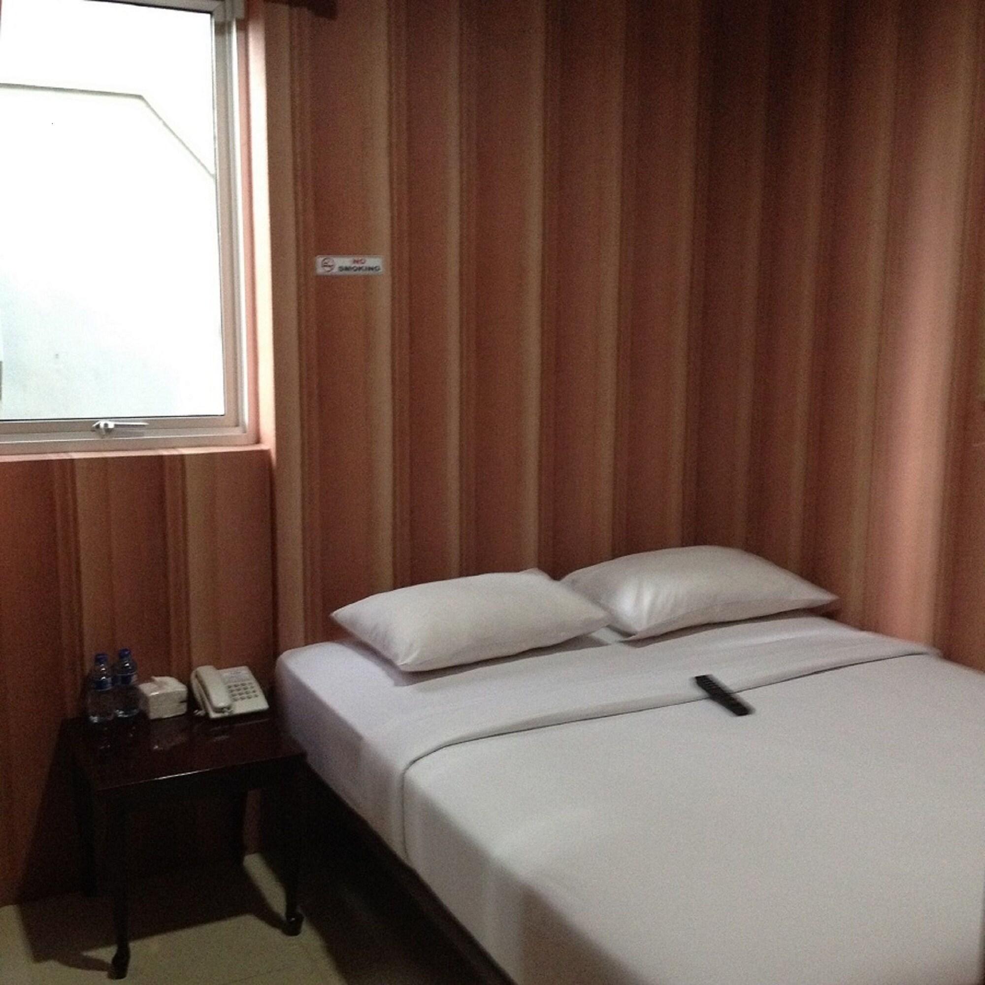 Twins Hotel Jakarta Exterior photo